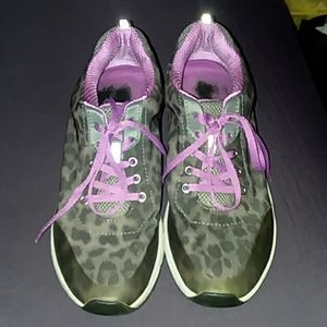 Vionic Journey cheetah print women's size 10